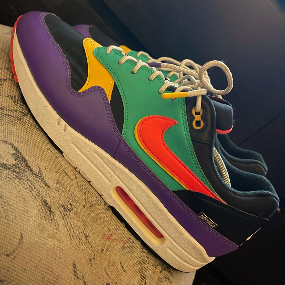 Nike Air Max 1 Windbreaker